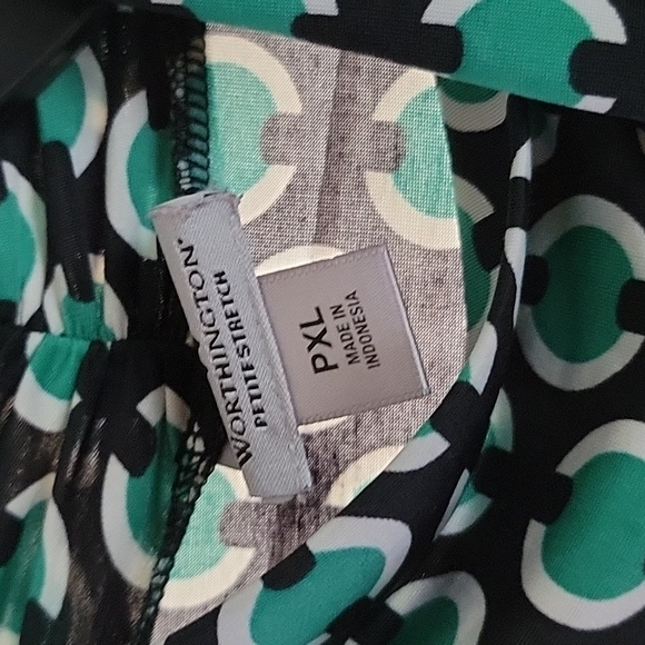 Top - Picture 3 of 4